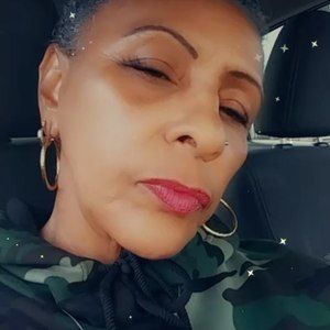 Meet your Posher, Valerie